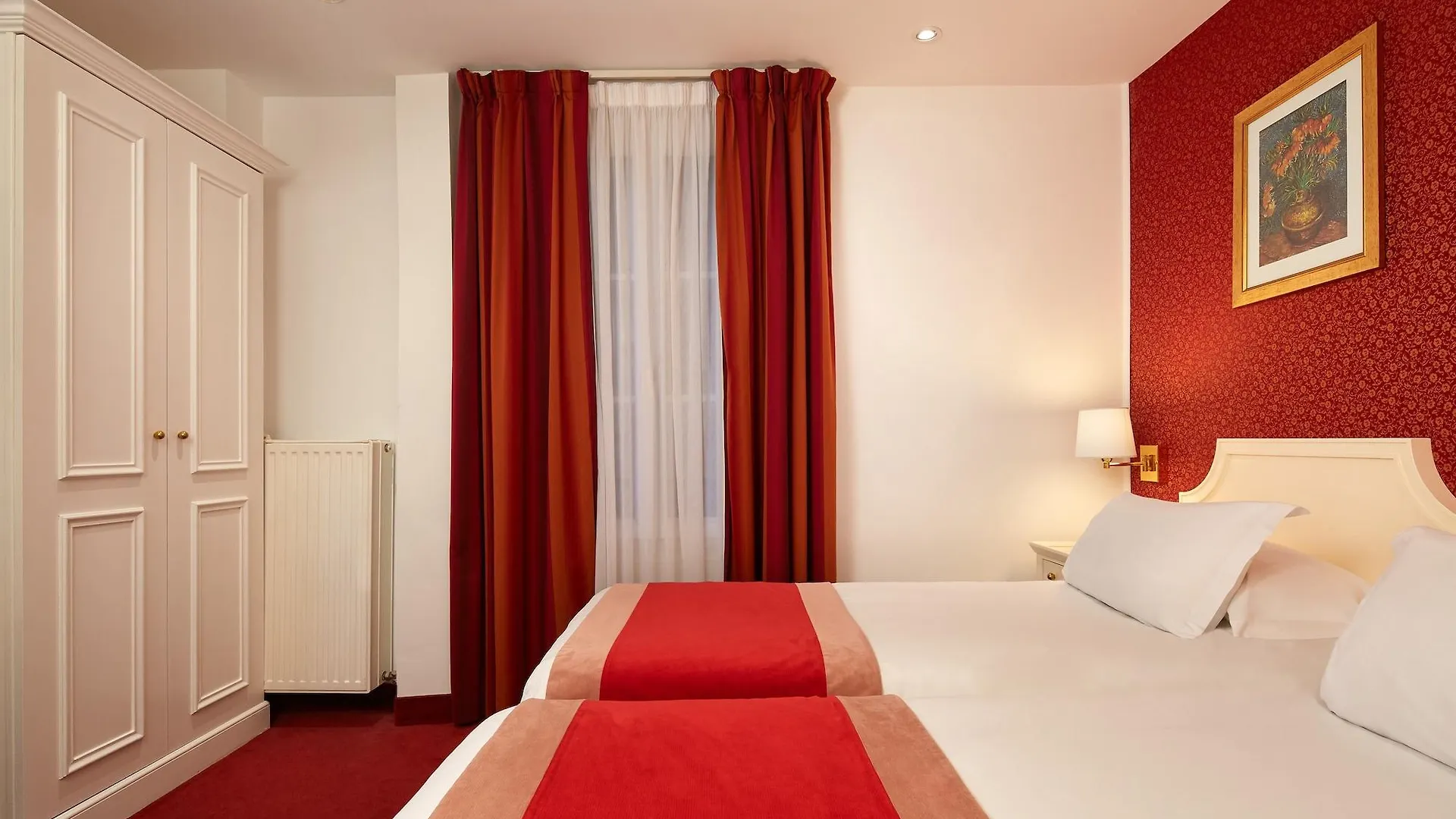 Austin's Arts Et Metiers Hotel 3*